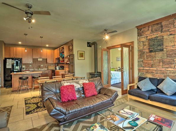 5201 Commonwealth St APT 13