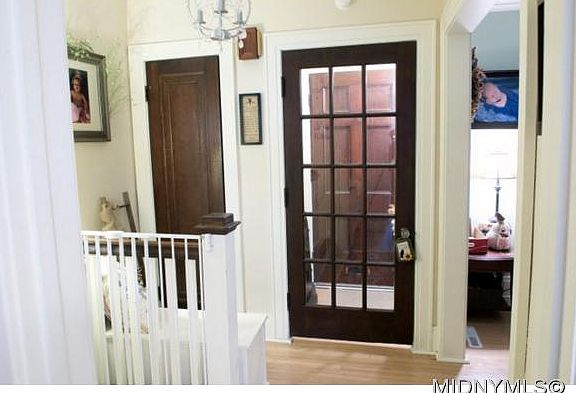 2nd image of 40 Sunnyside Dr