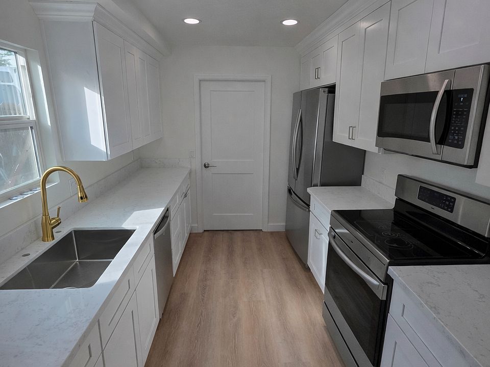 AI generated appliances. New appliances will be purchased and installed by Owner prior to move in.