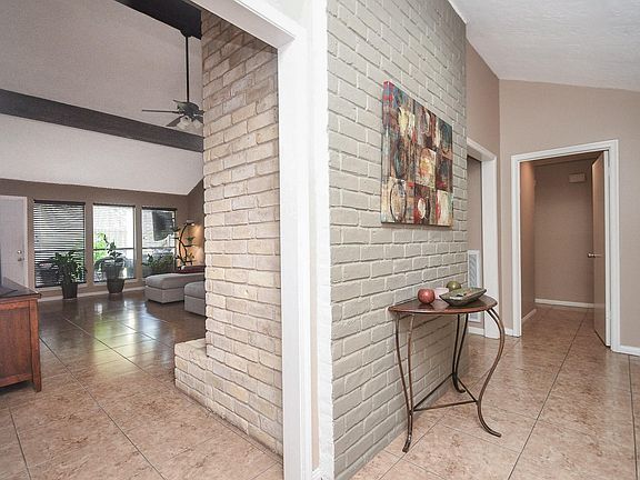 5th image of 22531 Indian Ridge Dr