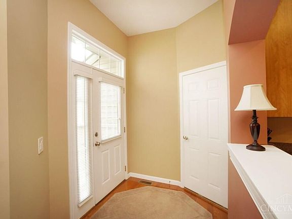 3rd image of 4414 English Oak Ct