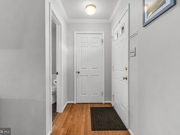 4th image of 6057 Crown Royal Cir