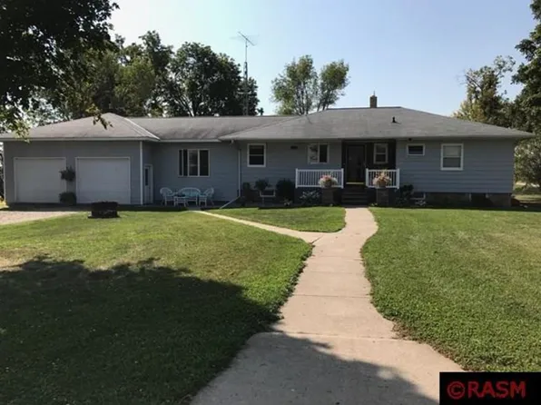42145 120th St, Blue Earth, MN 56013