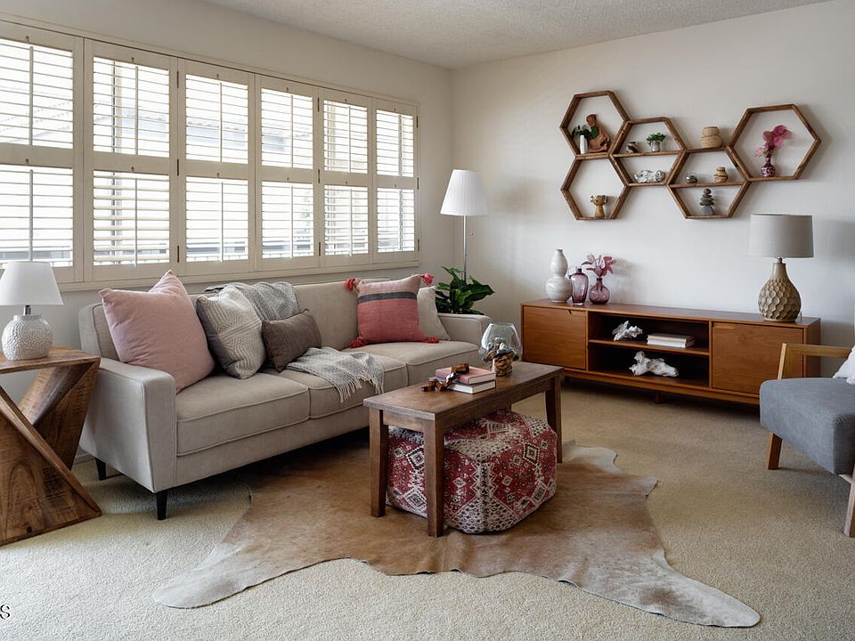 1st image of 497 El Molino Ave Unit 305