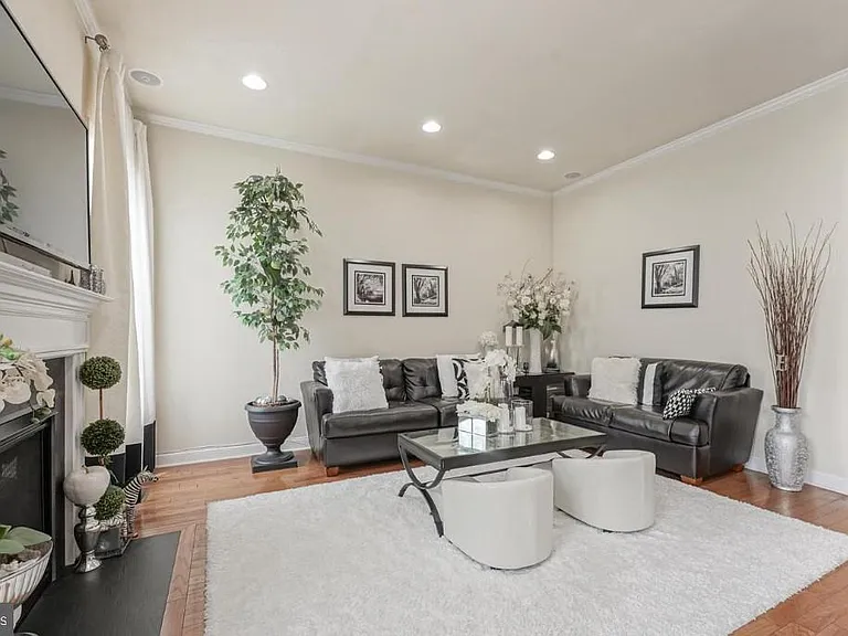 4204 Lexington Ct — Photo 13