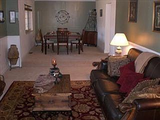 5th image of 3878 Greenbriar Dr