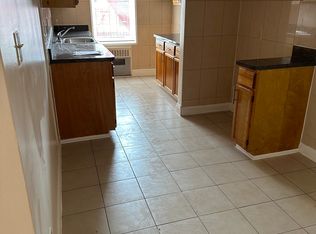90-09 149th St #32, Jamaica, NY 11435