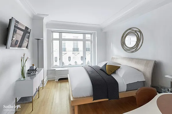 Sold by Sotheby's International Realty | media 8