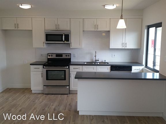 5th image of 21111 Wood Ave APT 16