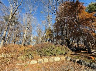 3 Laurel Pl, Amesbury, MA 01913