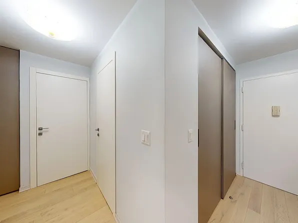 55 Oceana Drive East image 14 of 17