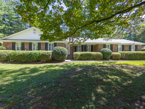 2104 Davie Ln, Camden, SC 29020