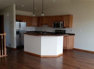 2522 8th Ct W, West Fargo, ND 58078