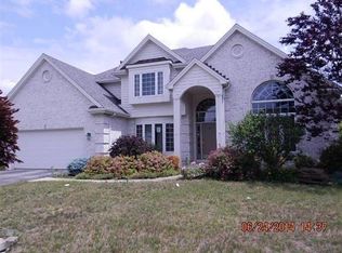 7676 Kensington Rd, Lambertville, MI 48144