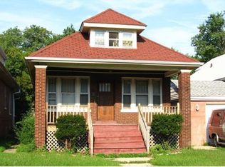 8104 S Bennett Ave, Chicago, IL 60617