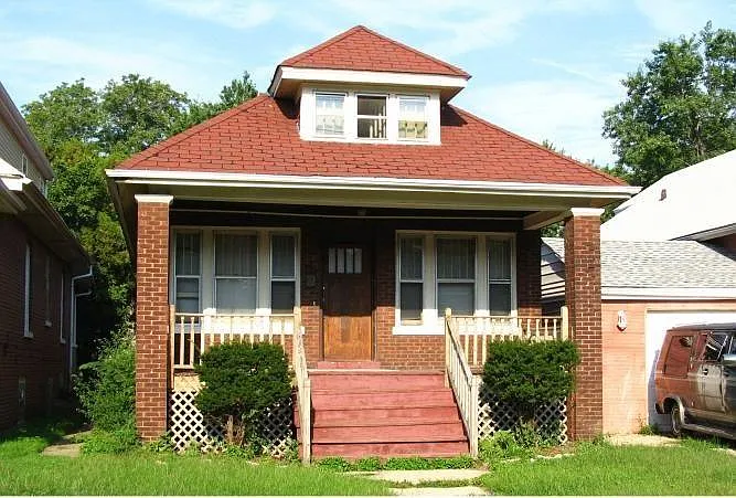 8104 S Bennett Ave photo 1