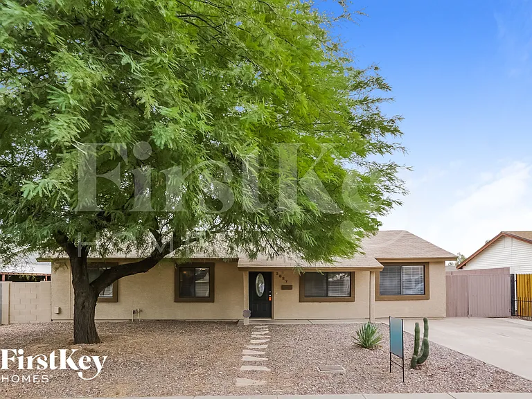 3827 E Friess Dr — Photo 1