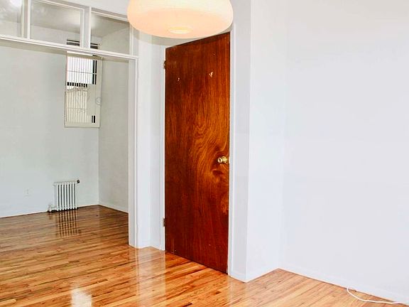 3rd image of 183 7th Ave APT 1B