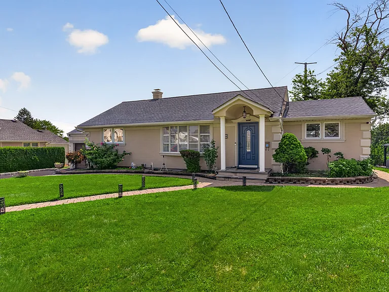 8 Coyles Ct — Photo 2