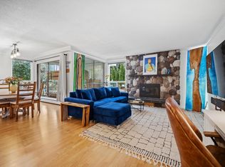 1331 Foster St #101, White Rock, BC