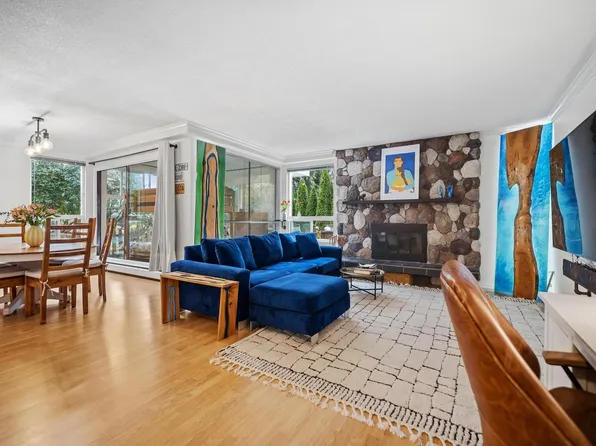 1331 Foster St #101, White Rock, BC V4B 3X5