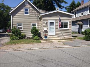 127 Park Dr, Riverside, RI 02915