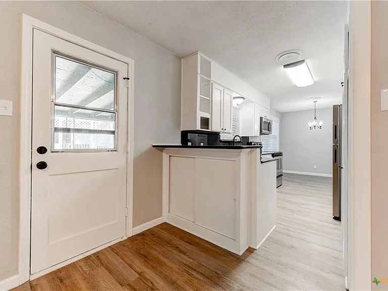 1228 Chippendale Dr — Photo 5