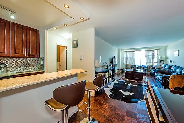 Sold by SBNY RE | media 27