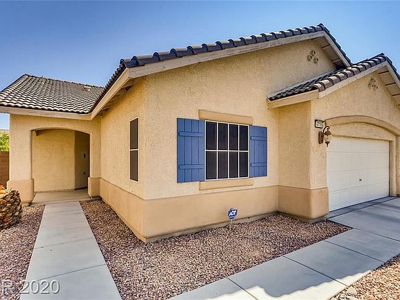 3rd image of 4716 Vincent Hill Ct