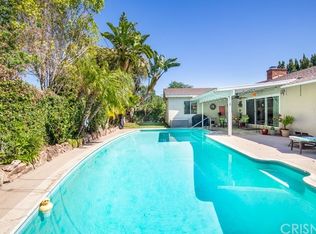 9445 Ruffner Ave, North Hills, CA 91343