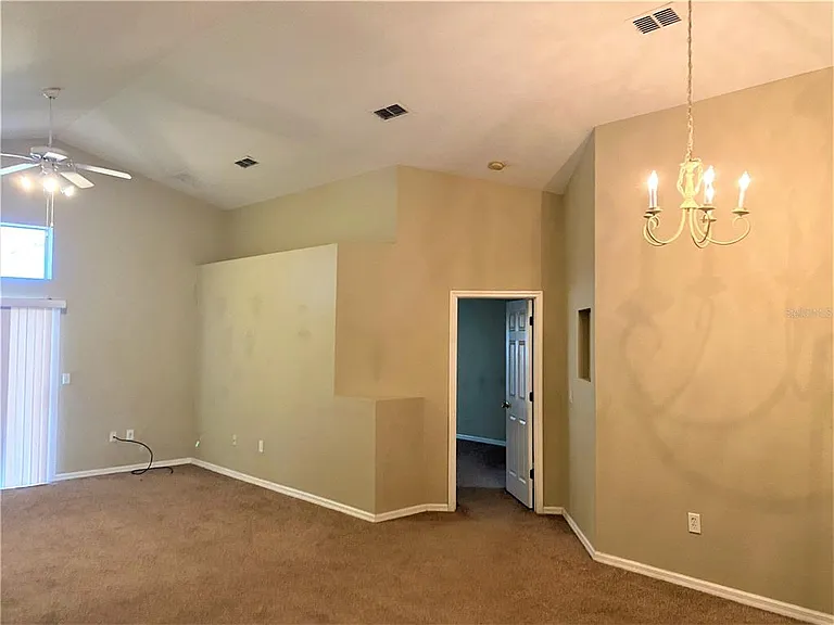 418 Ashley Pl — Photo 10