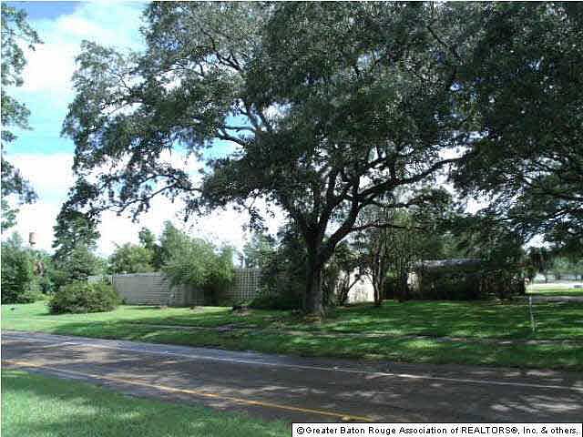 1st image of 1645 S Sherwood Forest Blvd