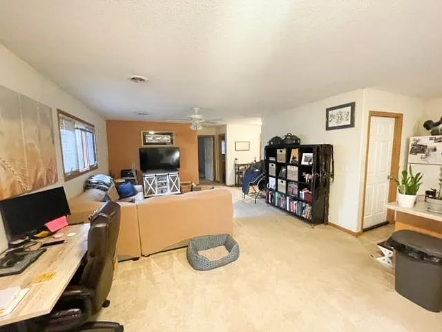1 bed, 880 sqft, $880 — Photo 3