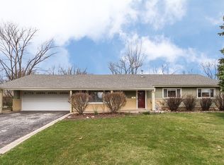 340 Navajo Ln, Hoffman Estates, IL
