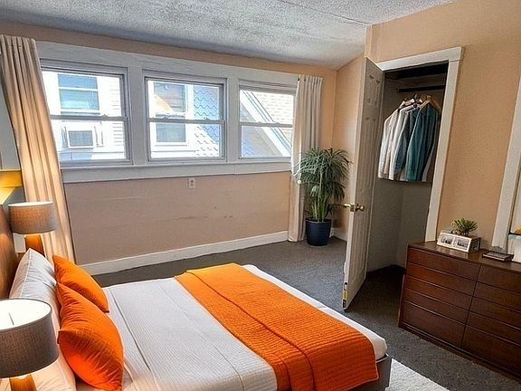 3rd image of 67 Derby Ave Floor 3