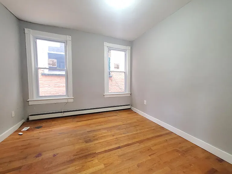179 Armstrong Ave #5A — Photo 2