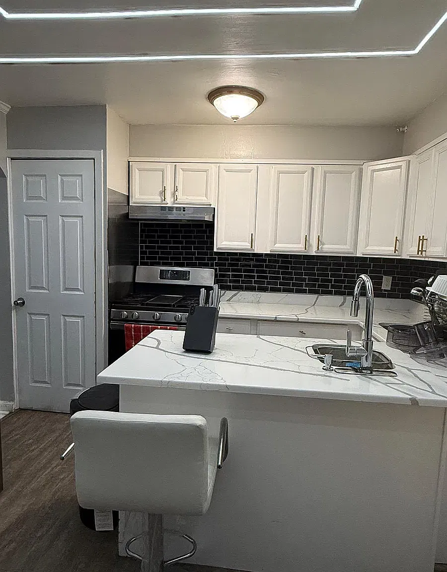 3 bed, $850 — Photo 2
