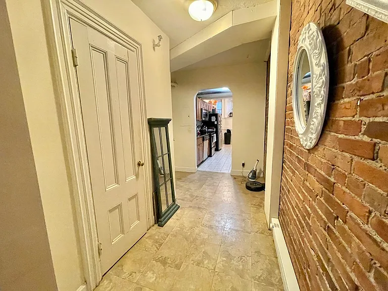 337 Beacon St #4 — Photo 8