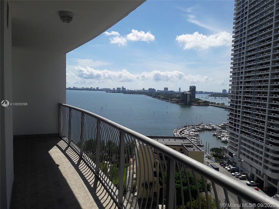 1st image of 1750 N Bayshore Dr APT 1704