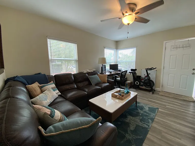 4832 Pescadero Ave — Photo 10