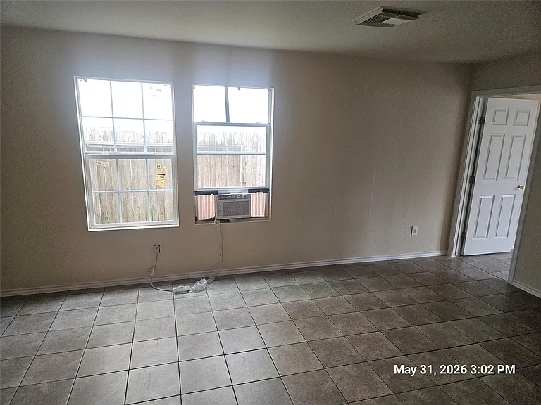 843 Darbydale Crossing Ln — Photo 5