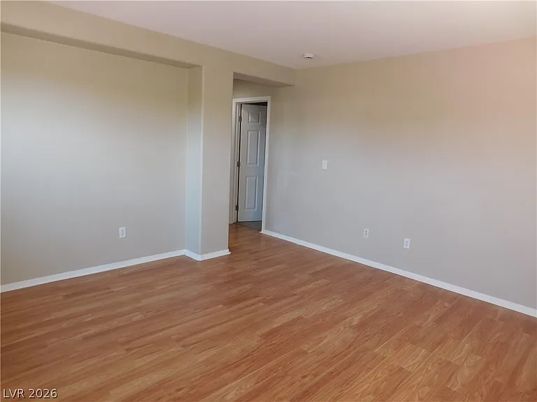 913 Ambrosia Dr — Photo 17