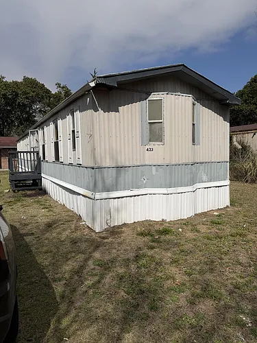 423 Love St Photo 1