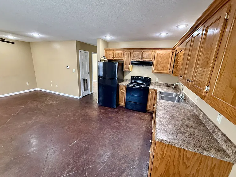 920 Belt St — Photo 4