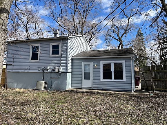 2nd image of 21640 Olivia Ave