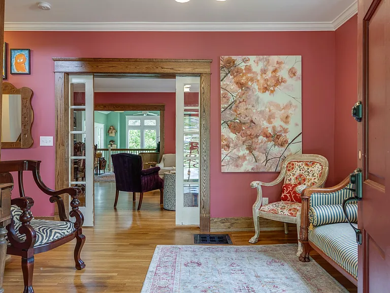 1715 Cedar Ln — Photo 4