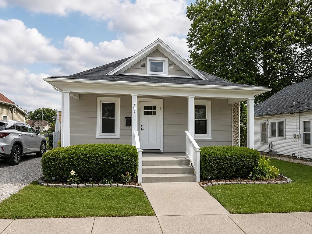 2-Bedroom 1 Bath Georgetown, IL — Photo 1