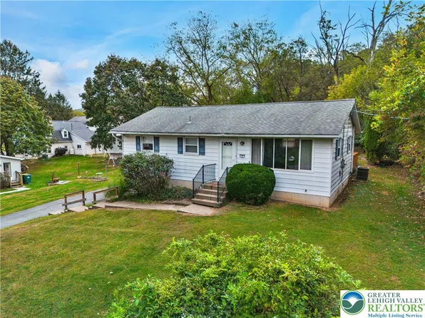 5 Flagler St, Easton, PA 18042