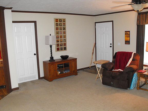 5th image of 137 Olive Ln