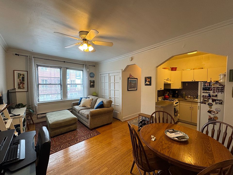 1st image of 2207 N Halsted St APT 205